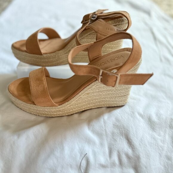 Tan, Platform Wedges, Espadrilles with Ankle Straps, Size 8.5 - Picture 3 of 4